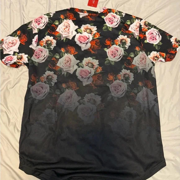 Guess Men's Black Floral Shirt - Picture 3 of 3